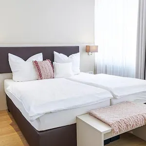 *** Otel Tante Alma's Koelner Almanya