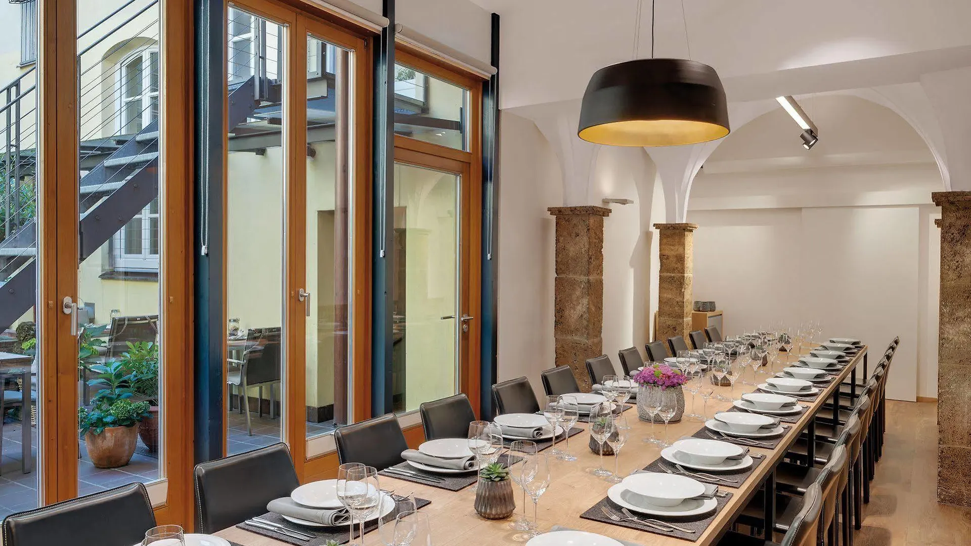Alpen Hotel München