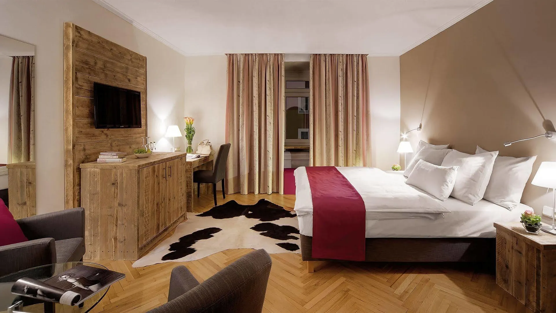 Alpen Hotel München