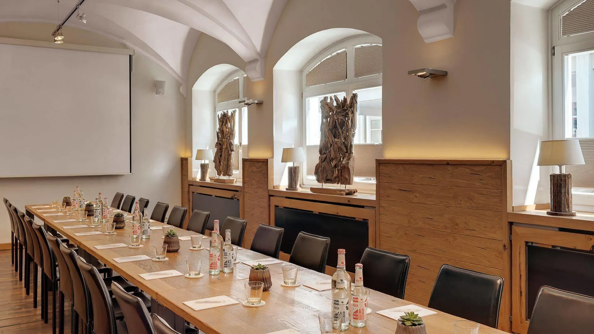Alpen Hotel München 4*,