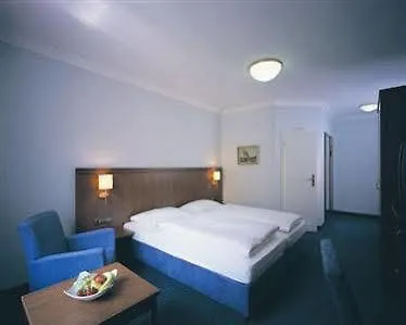 Alpen Hotel München