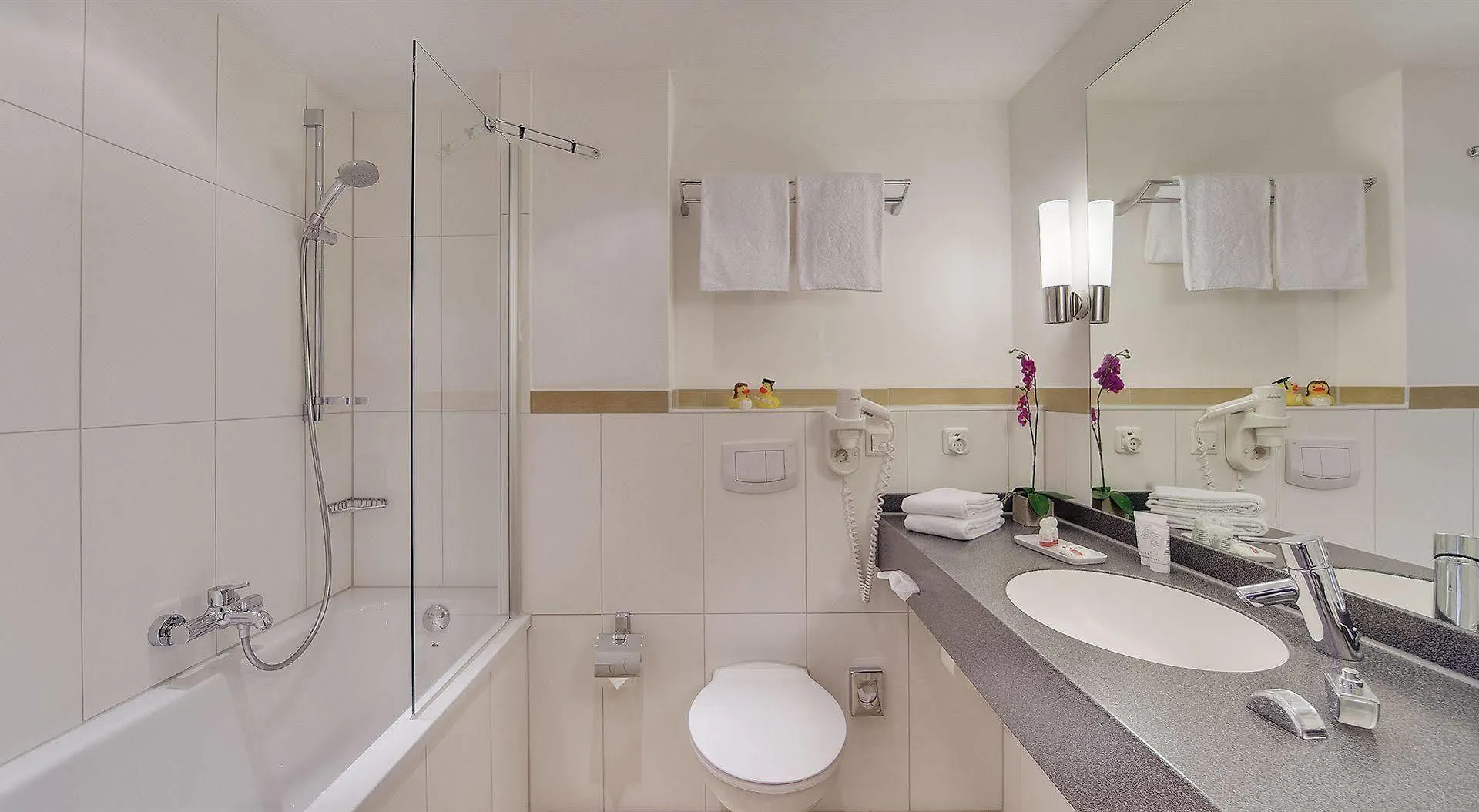 Alpen Hotel Muenchen 4*, Munich